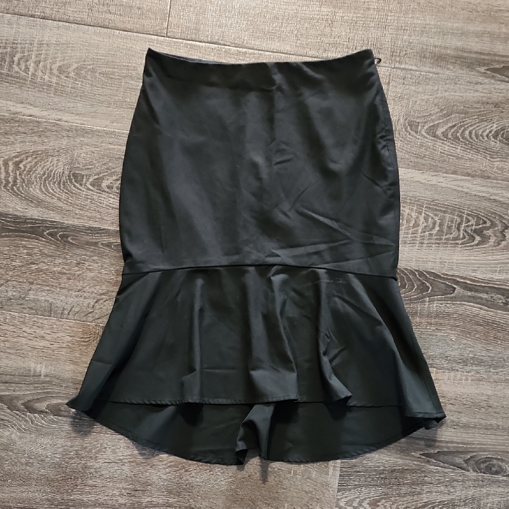 🌹 The Limited Tulip Skirt 🌹
